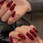 خدمات کاشت و لمینت ناخن رایگان